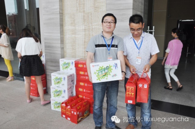 教育培训机构特色福利PK-留学行业观察